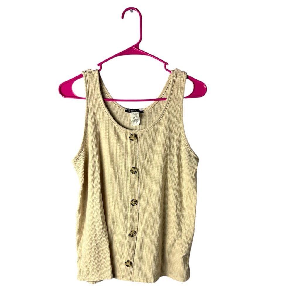 Gyft Sleeveless Button Up Tank Top